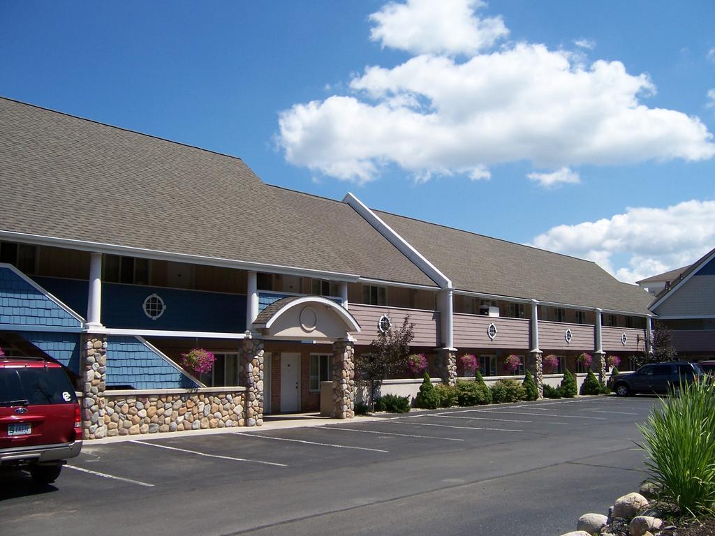 Pinestead Reef Resort Traverse City Exterior foto