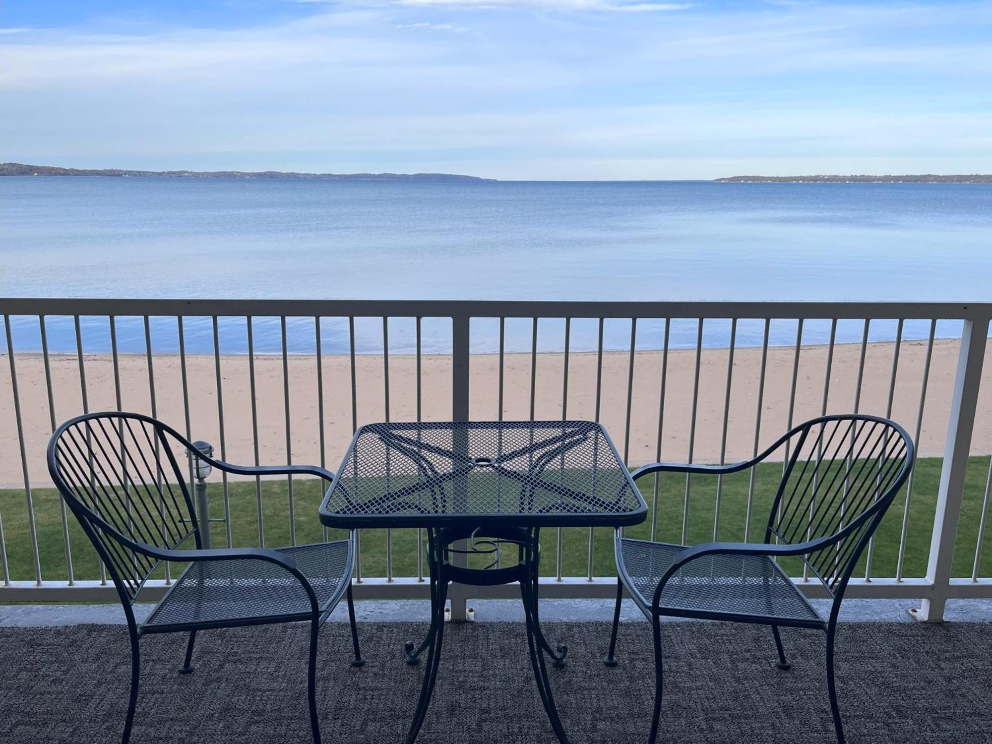 Pinestead Reef Resort Traverse City Exterior foto