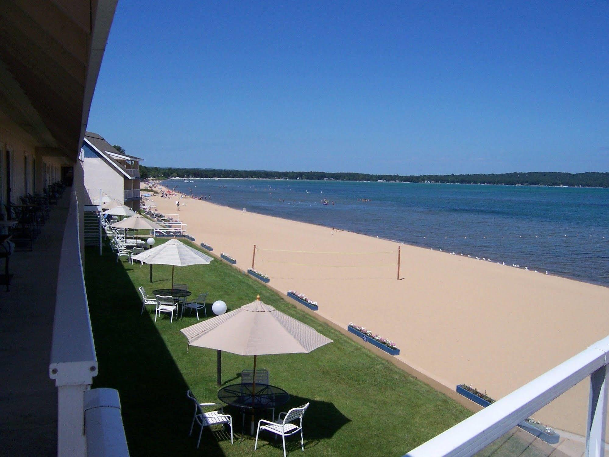 Pinestead Reef Resort Traverse City Exterior foto